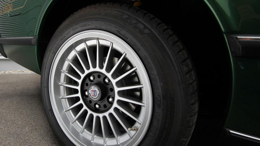 Колеса Alpina B7 S Turbo Coupe (E24) 1982 года  (фото 9 из 11)
